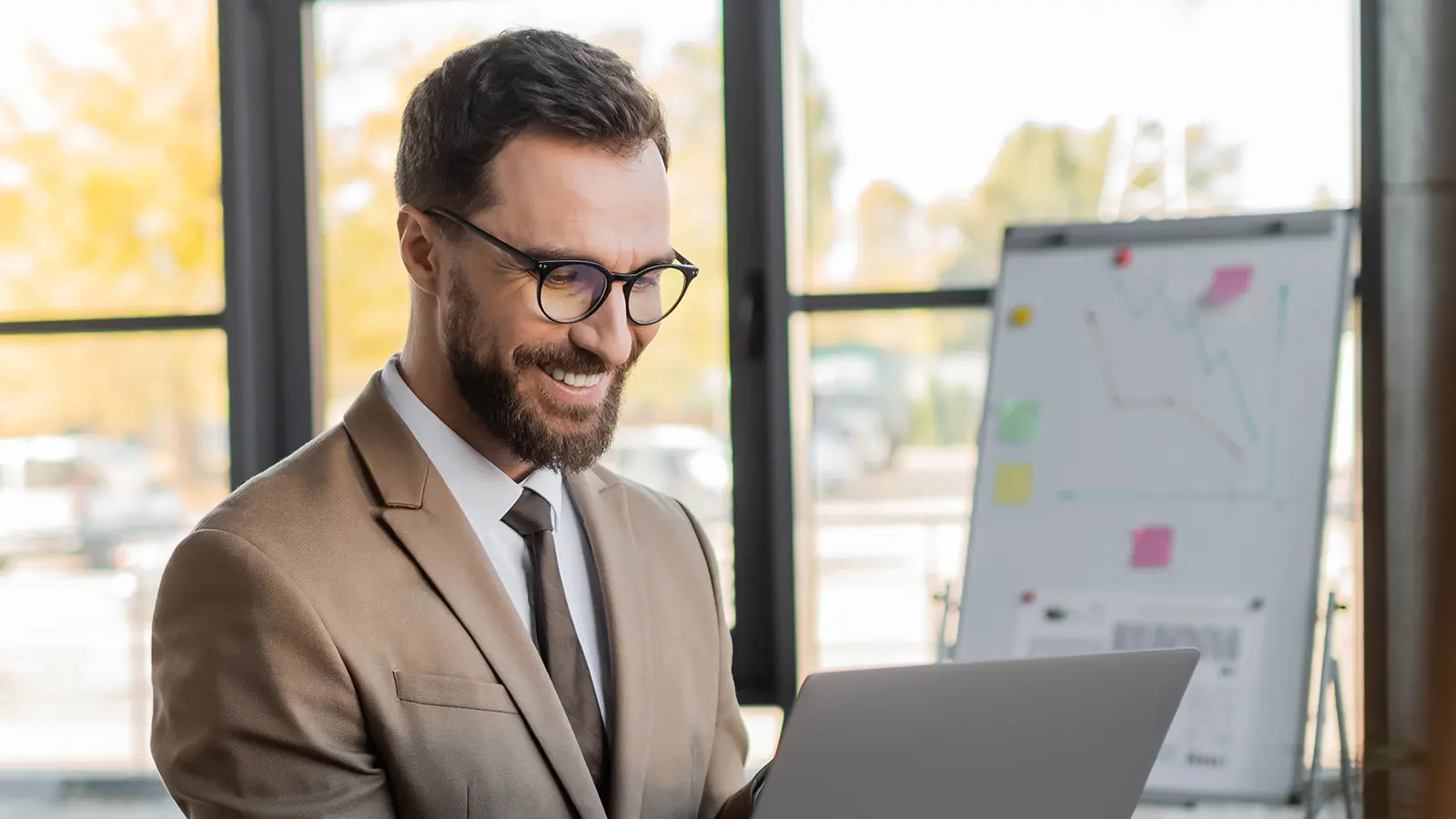 Arbeitstag strukturieren: Bessere Ergebnisse mit einem Lächeln